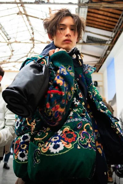 Look 3